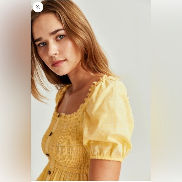 The Fifth Label Hummingbird Checkered Smocked Cropped Top Size Medium NWT - Picture 2 of 6